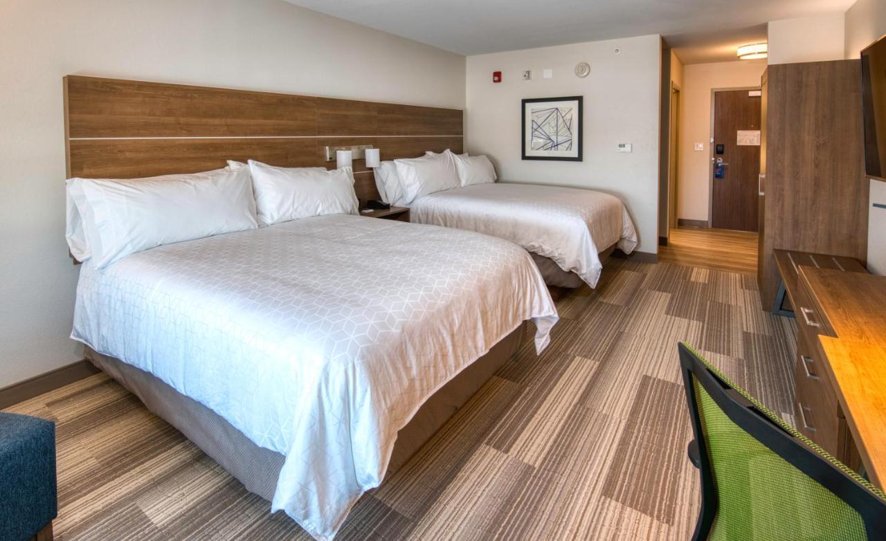Holiday Inn Express & Suites - Omaha Downtown - Airport By Ihg Exterior photo