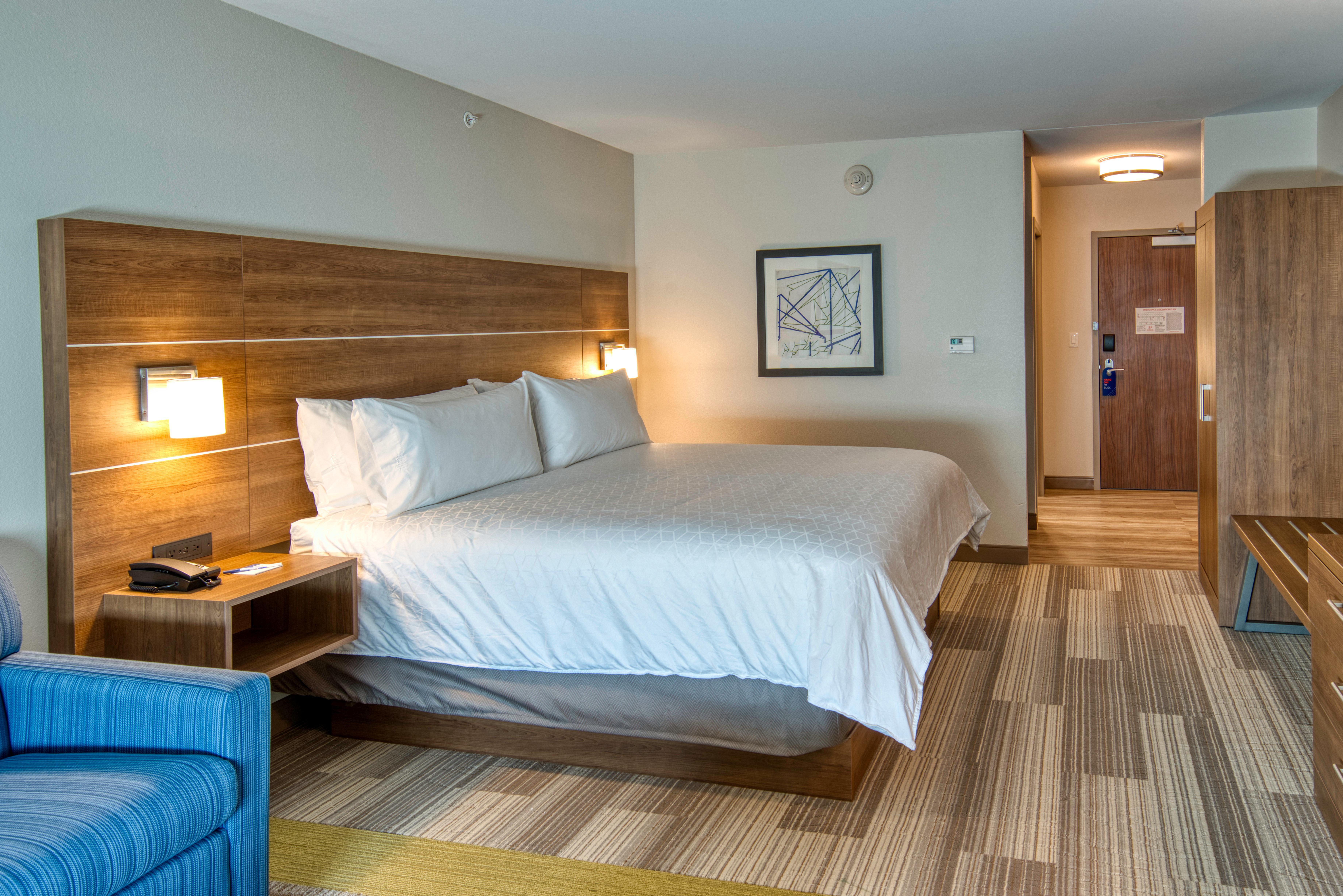 Holiday Inn Express & Suites - Omaha Downtown - Airport By Ihg Exterior photo