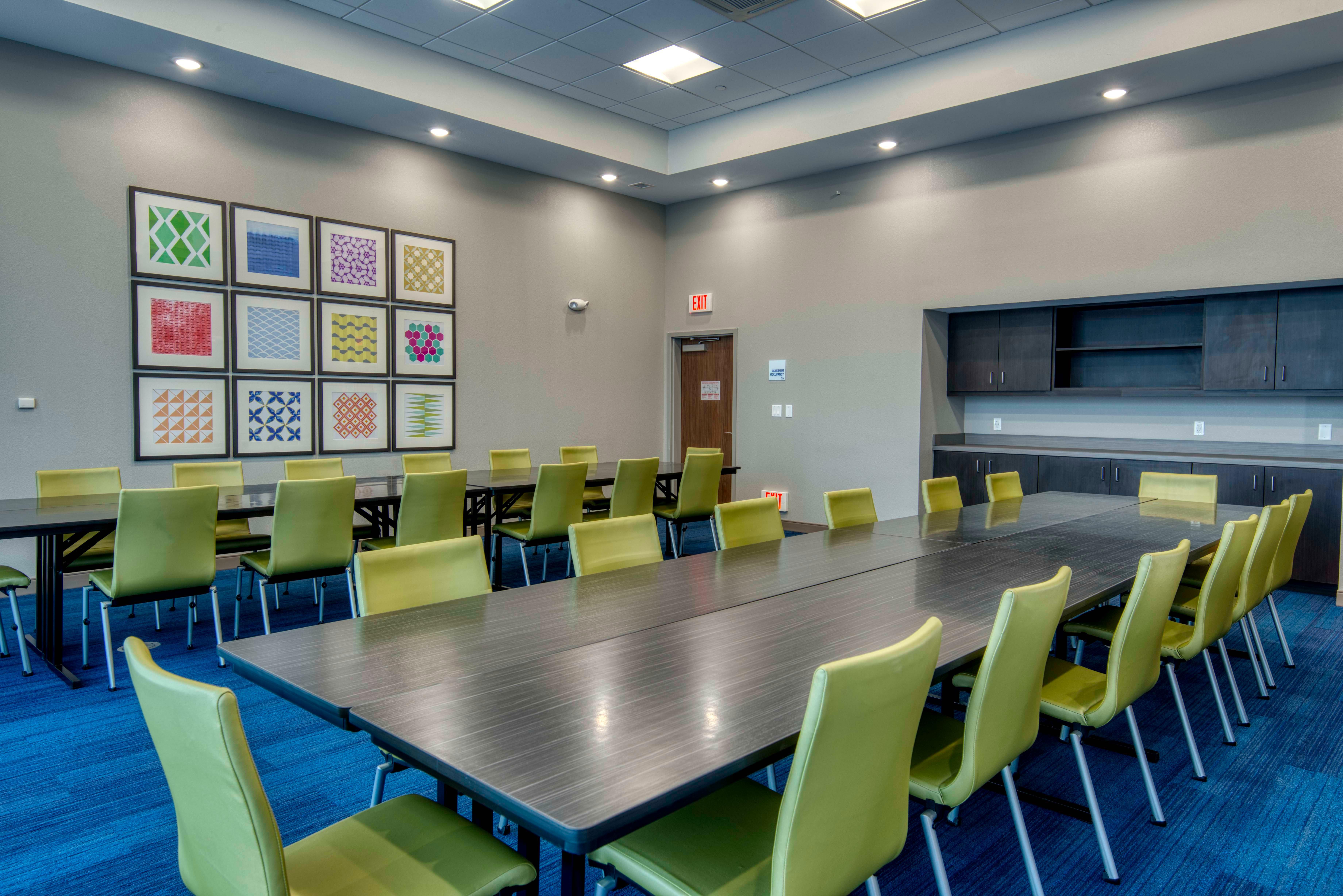 Holiday Inn Express & Suites - Omaha Downtown - Airport By Ihg Exterior photo